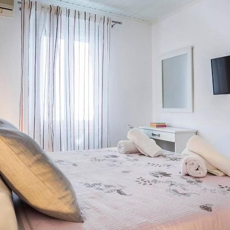 Thea Apartment Vlachata Bagian luar foto